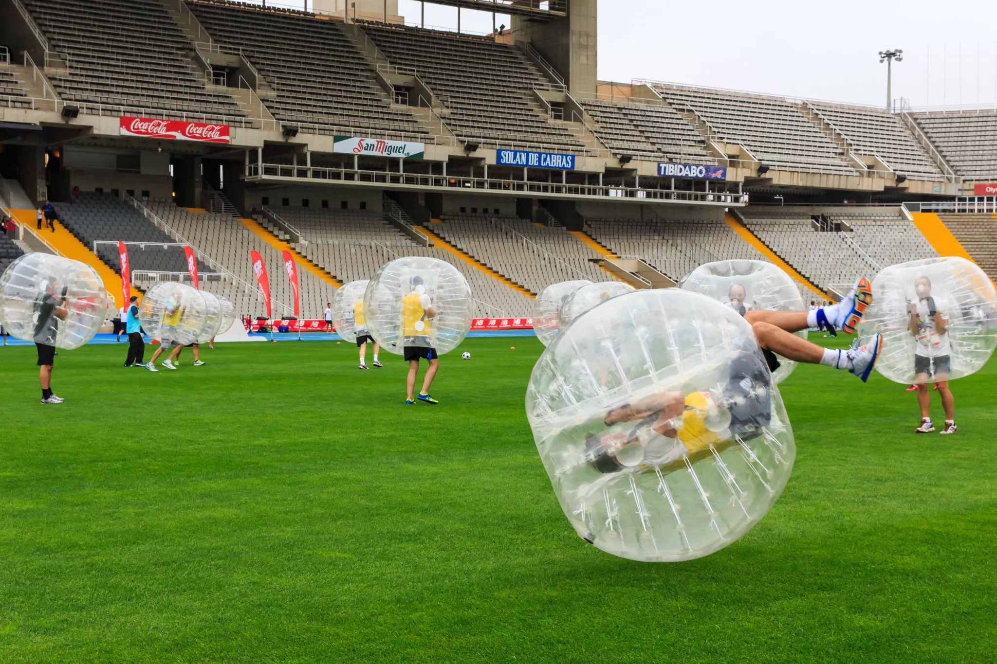 Play bubble football in Barcelona