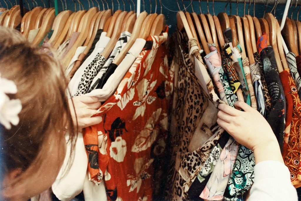 shopping guide to barcelona, vintage shops in barcelona, boutiques