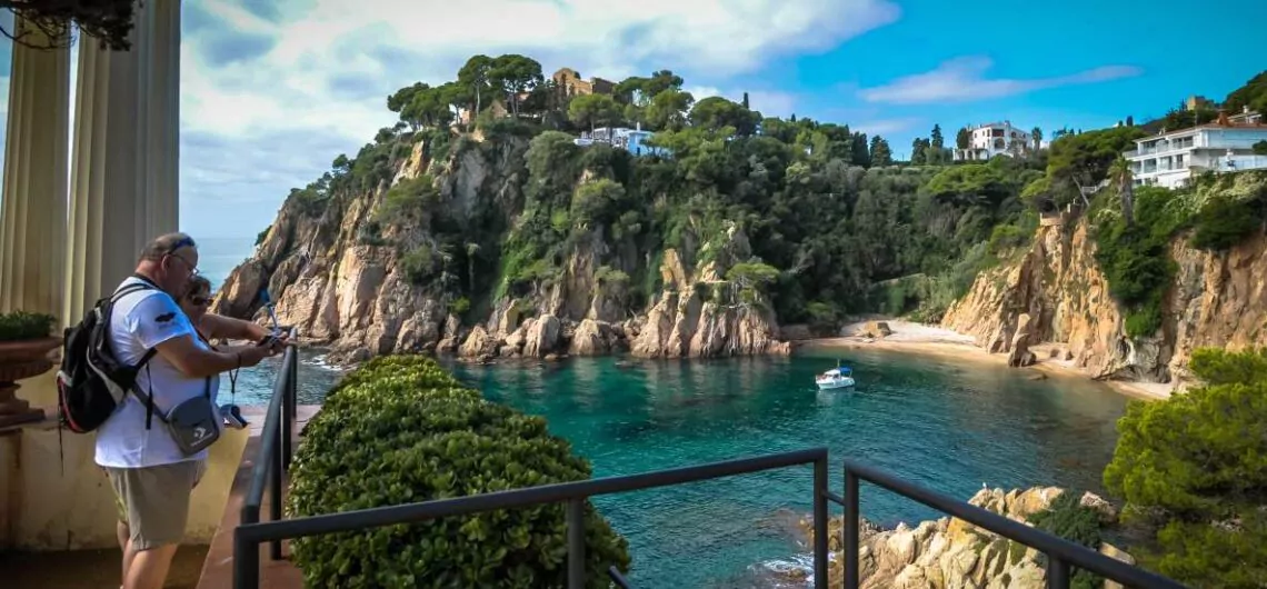 Costa Brava features stunning cliffs, clear waters, and beautiful beaches.