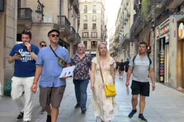 CSR Barcelona Hunt: team building activity