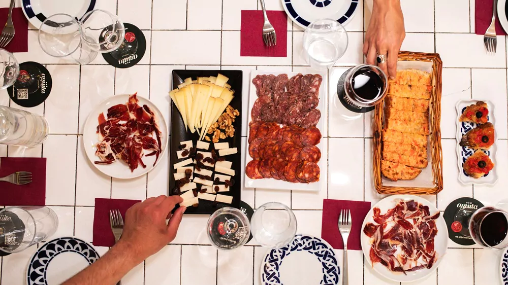 Authentic tapas and wine in Barcelona